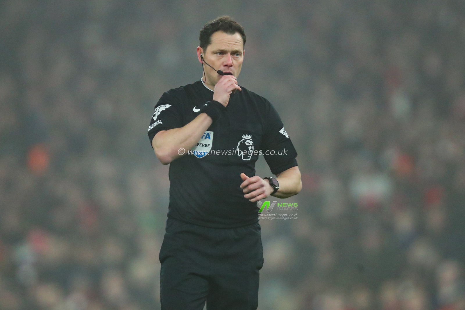 Referee Darren England during the Premier League match Arsenal vs Ipswich Town at Emirates Stadium, London, United Kingdom, 27th December 2024

(Photo by Izzy Poles/News Images)