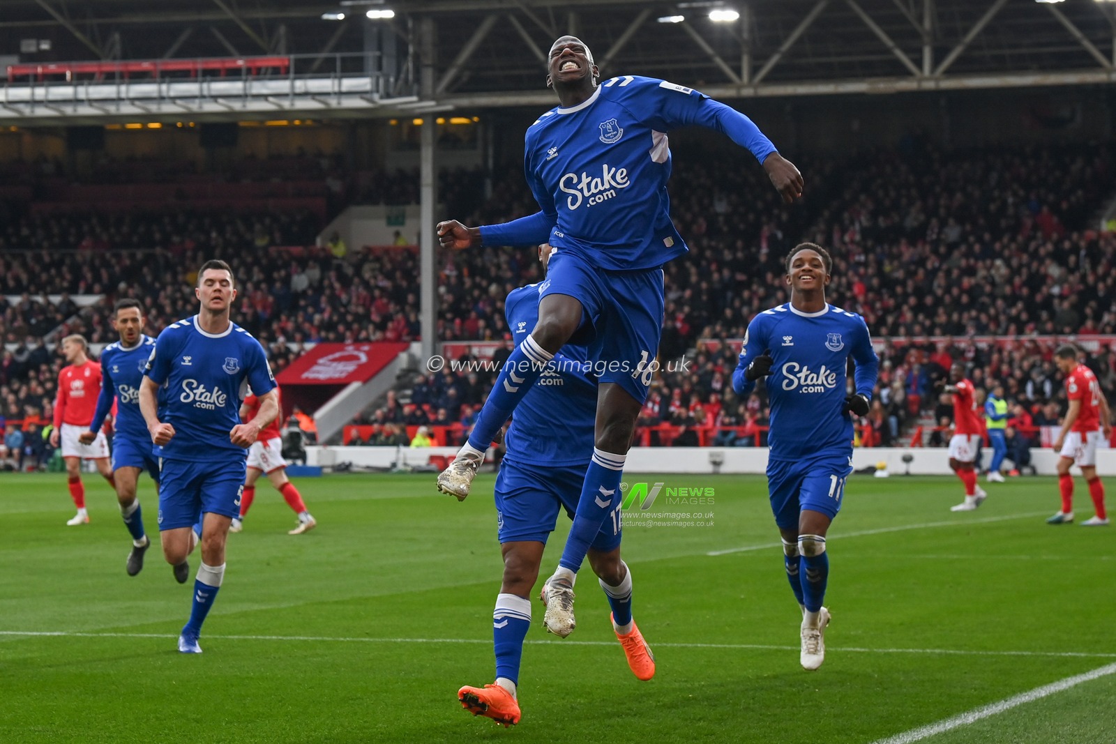 Abdoulaye DoucourÃ© #16 of Everton celebrates his goal to make it 1-2 during the Premier League match Nottingham Forest vs Everton at City Ground, Nottingham, United Kingdom, 4th March 2023

(Photo by Craig Thomas/News Images)