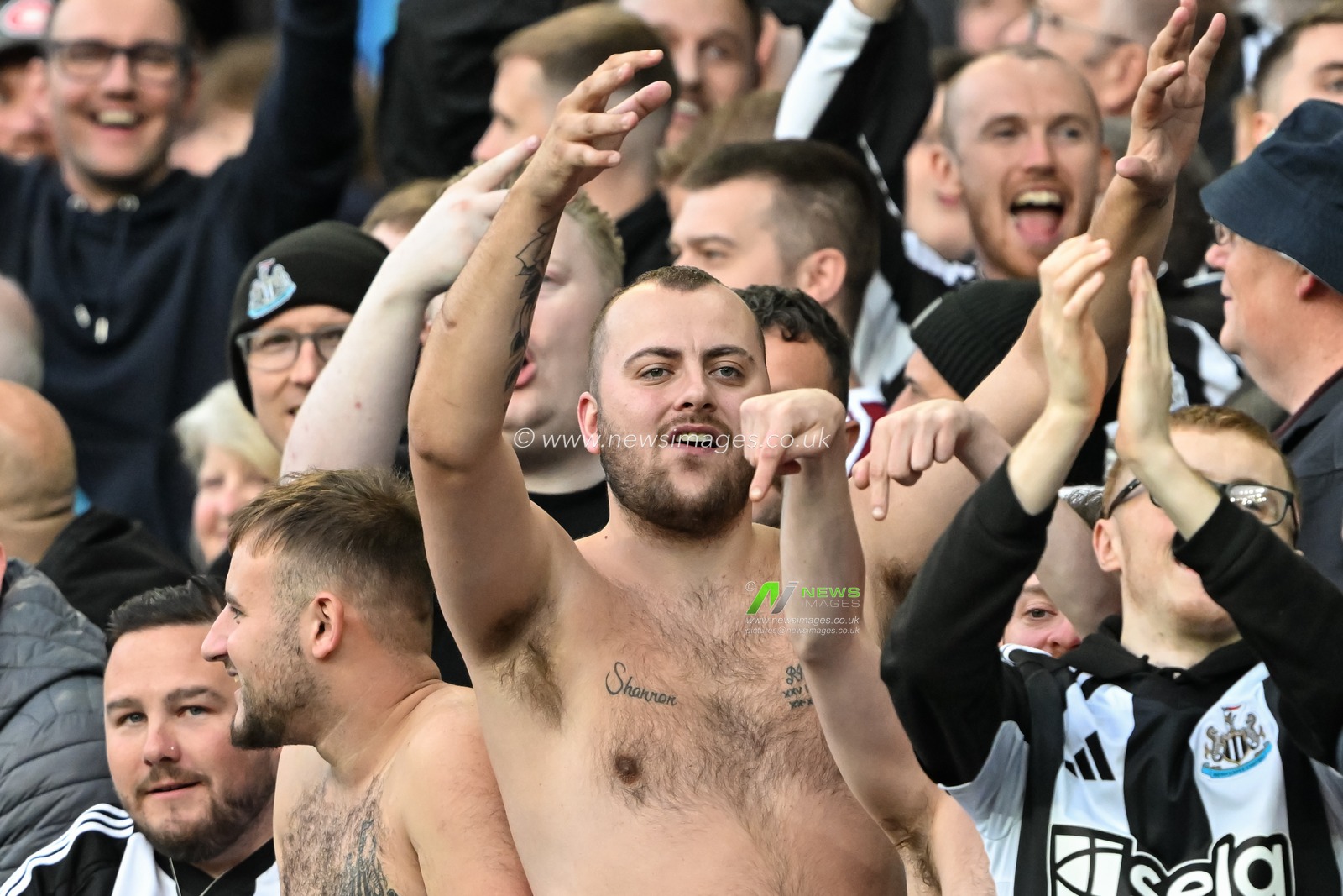 Newcastle United fans during the Premier League match Everton vs Newcastle United at Goodison Park, Liverpool, United Kingdom, 5th October 2024

(Photo by Cody Froggatt/News Images)