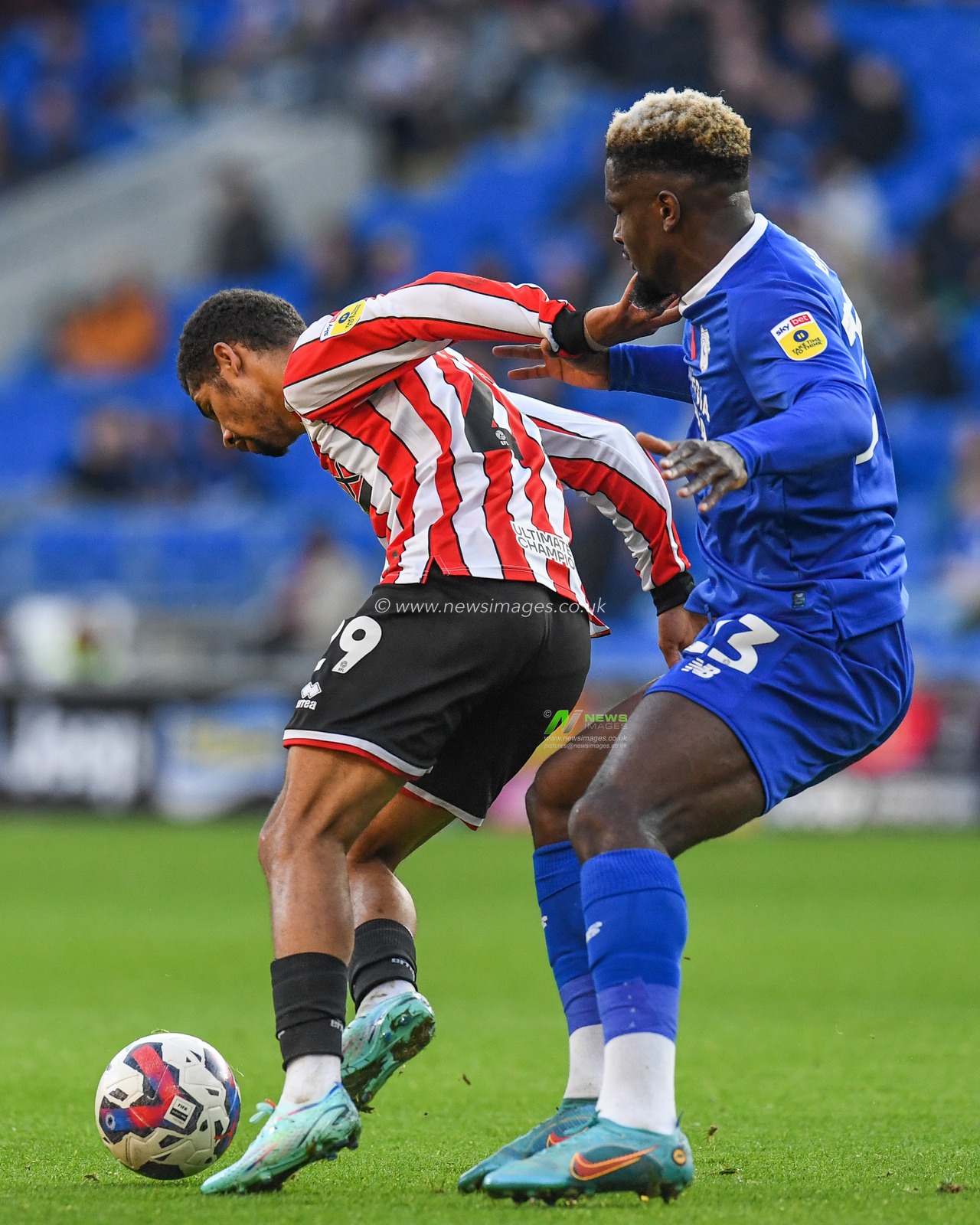 Iliman Ndiaye #29 of Sheffield United Under pressure from CÃ©dric KiprÃ© #23 of Cardiff City  during the Sky Bet Championship match Cardiff City vs Sheffield United at Cardiff City Stadium, Cardiff, United Kingdom, 12th November 2022

(Photo by Mike Jones/News Images)