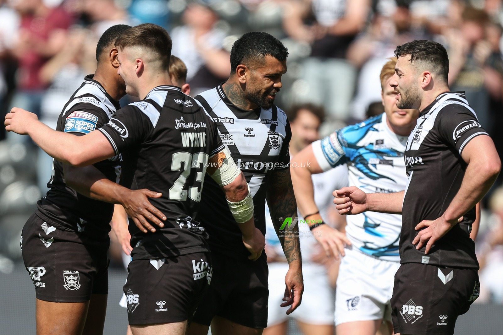 Connor Wynne #23 of Hull FC celebrates his second try of the match