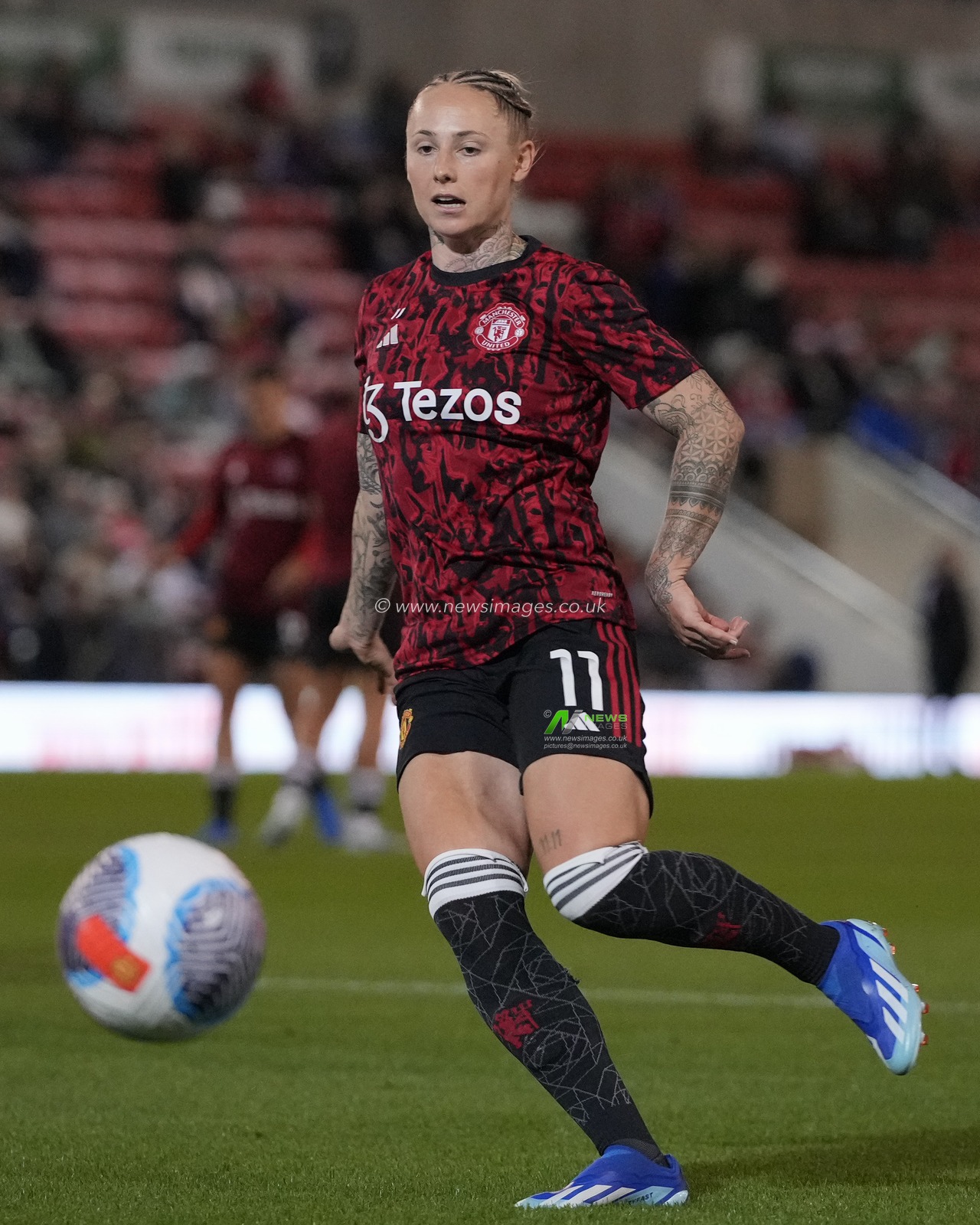 Leah Galton #11 of Manchester United warms up before the The FA Women's Super League match Manchester United Women vs Arsenal Women at Leigh Sports Village, Leigh, United Kingdom, 6th October 2023

(Photo by Steve Flynn/News Images)
