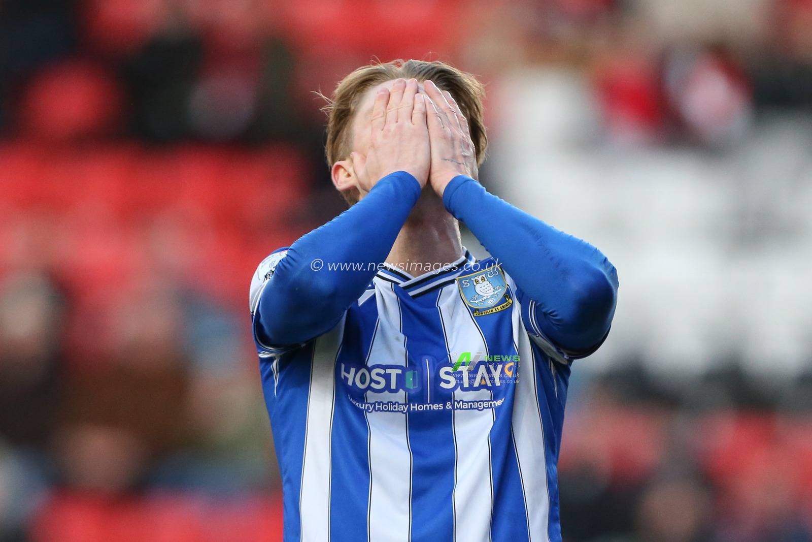 George Byers #14 of Sheffield Wednesday reacts to a missed chance during the Sky Bet League 1 match Charlton Athletic vs Sheffield Wednesday at The Valley, London, United Kingdom, 25th February 2023

(Photo by Arron Gent/News Images)