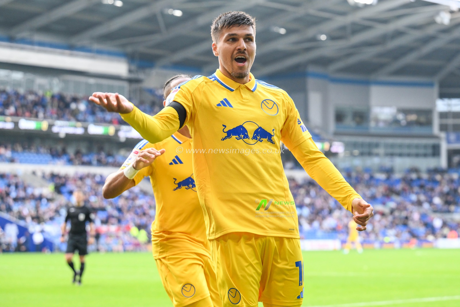 JoÃ«l Piroe of Leeds United celebrates his goal to make it  0-2 during the Sky Bet Championship match Cardiff City vs Leeds United at Cardiff City Stadium, Cardiff, United Kingdom, 21st September 2024

(Photo by Craig Thomas/News Images)