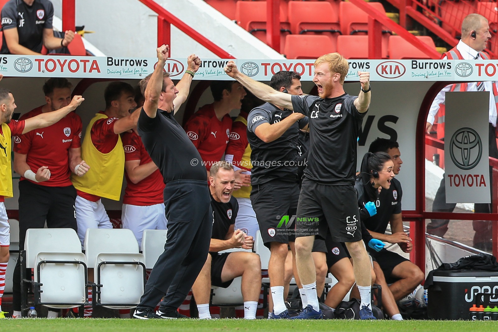 3rd August 2019, Oakwell, Barnsley, England; Sky Bet Championship, Barnsley vs Fulham ; Daniel Stendel manager of Barnsley celebrates Luke Thomas (16) of Barnsleyâ€™s goal to make it 1-0 


Credit: Mark Cosgrove/News Images

English Football League images are subject to DataCo Licence