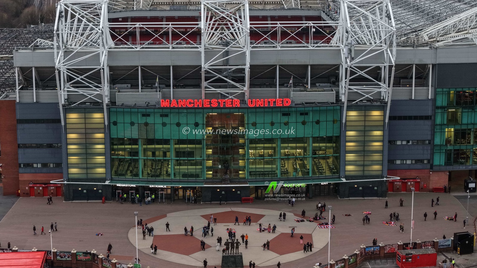 An aerial view of Old Trafford during the Premier League match Manchester United vs Wolverhampton Wanderers at Old Trafford, Manchester, United Kingdom, 30th December 2025

(Photo by Mark Cosgrove/News Images)

*** GER AUT SUI OUT ***