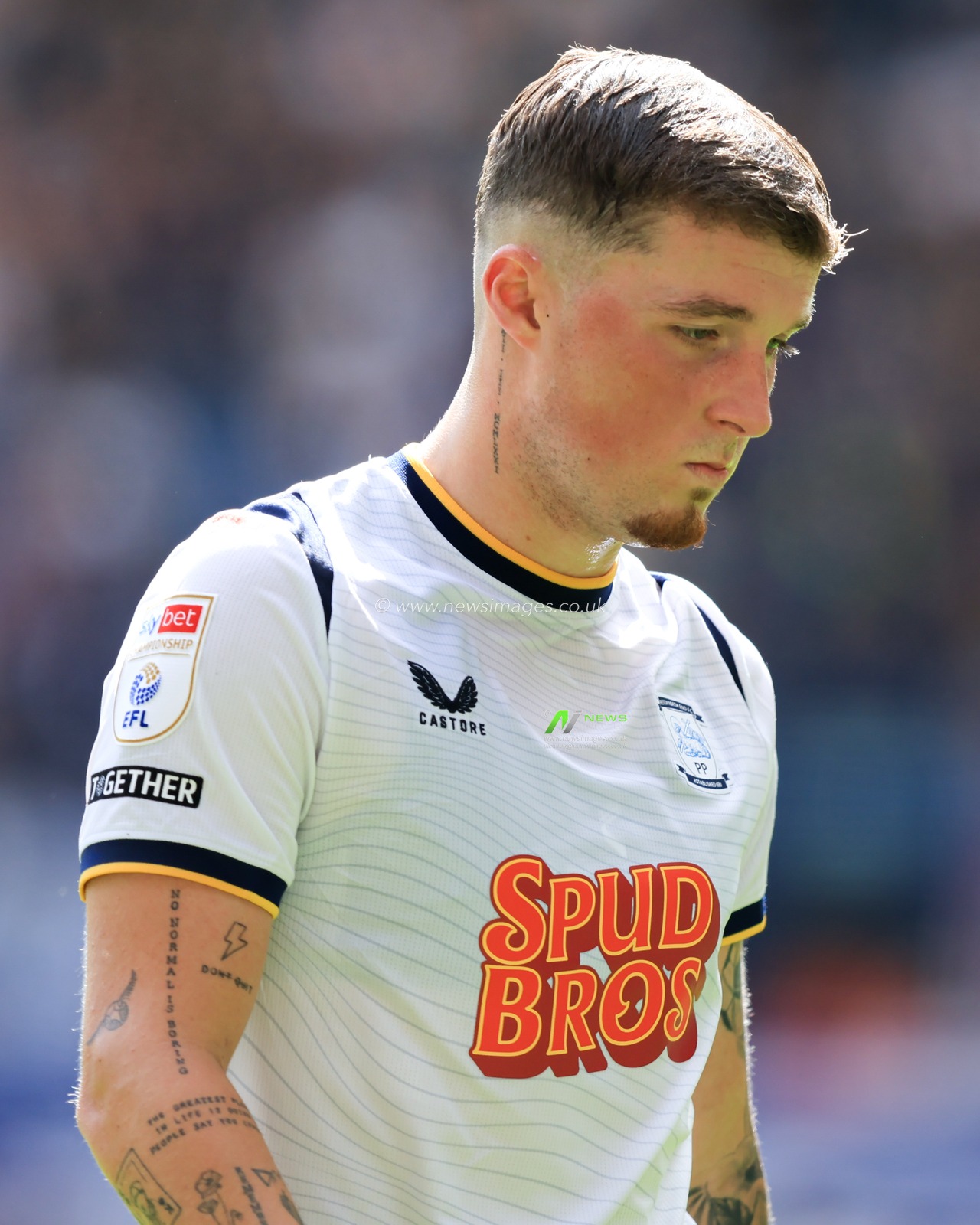 Alfie Devine of Preston North End during the Sky Bet Championship match Preston North End vs Blackburn Rovers at Deepdale, Preston, United Kingdom on 05 September 2026

(Photo by Jorge Horsted/News Images)