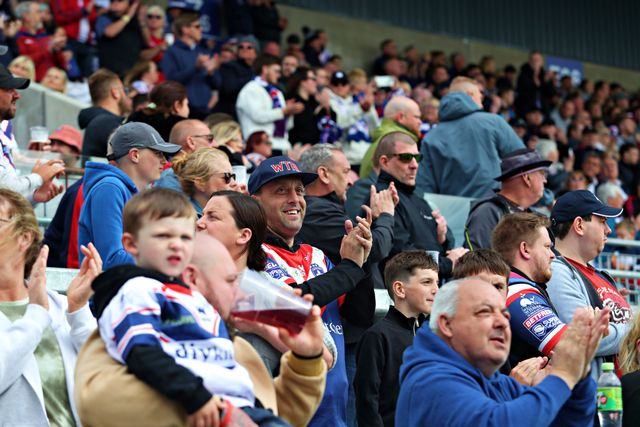 Betfred Super League Wakefield Trinity v Salford Red Devils