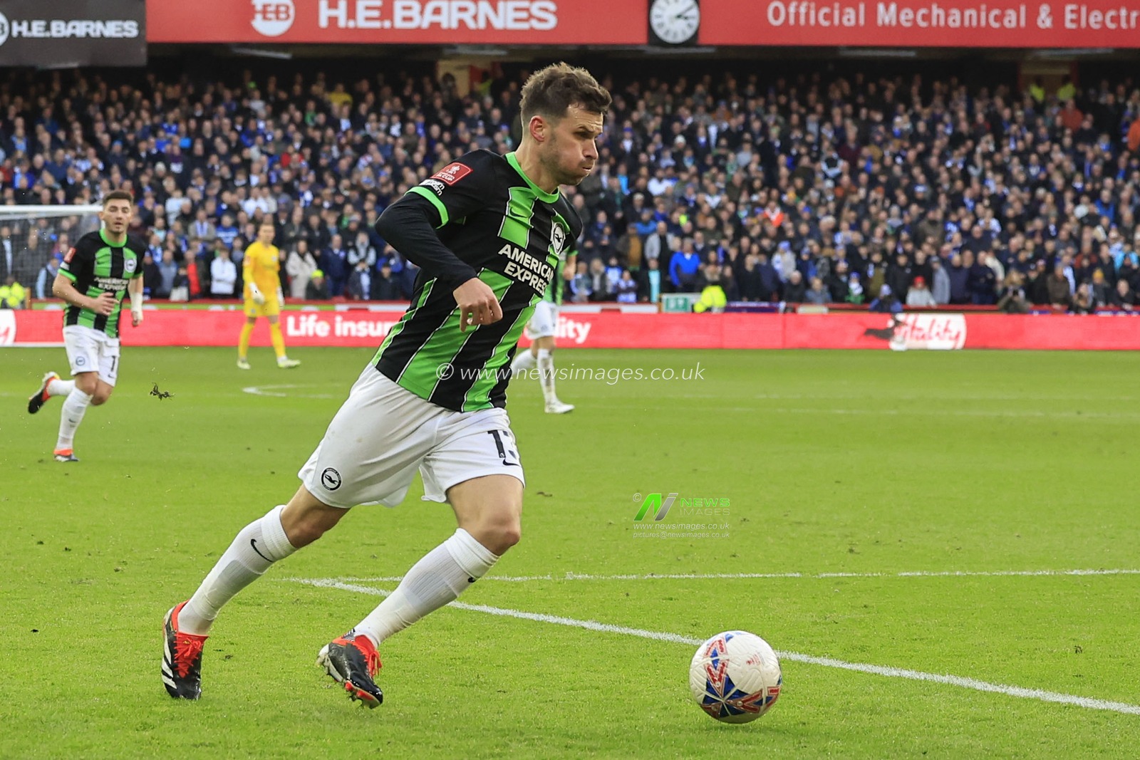 Pascal Gross of Brighton & Hove Albion runs with the ball during the Emirates FA Cup Fourth Round match Sheffield United vs Brighton and Hove Albion at Bramall Lane, Sheffield, United Kingdom, 27th January 2024

(Photo by Conor Molloy/News Images)