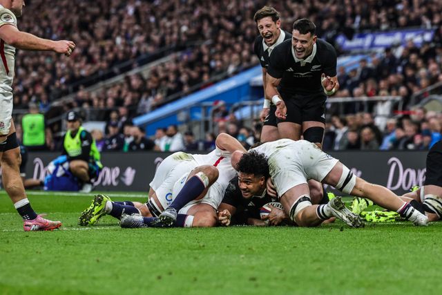 Leicester Fainga’anuku New Zealand goes over for a try during the Quilter Nations Series 2025 match England vs New Zealand at Allianz Stadium, Twickenham, United Kingdom, 15th November 2025

(Photo by Mark Cosgrove/News Images)

*** GER AUT SUI OUT ***