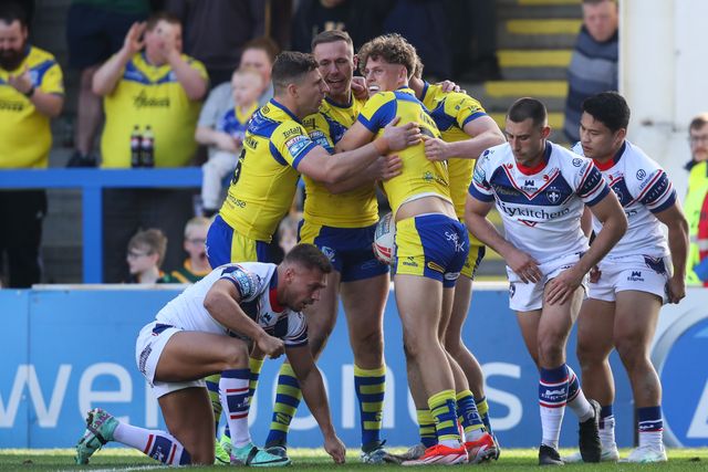 Arron Lindop of Warrington Wolves celebrates his try to make it 4-0 during the Betfred Super League Round 4 match Warrington Wolves vs Wakefield Trinity at Halliwell Jones Stadium, Warrington, United Kingdom, 9th March 2025

(Photo by Gareth Evans/News Images)