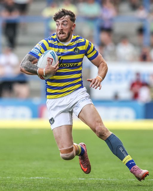 Matty Ashton of Warrington Wolves breaks with the ball during the Betfred Super League round 16 match Warrington Wolves vs Catalans Dragons at The Halliwell Jones Stadium, Warrington, United Kingdom on 25 June 2026

(Photo by Alfie Cosgrove/News Images)