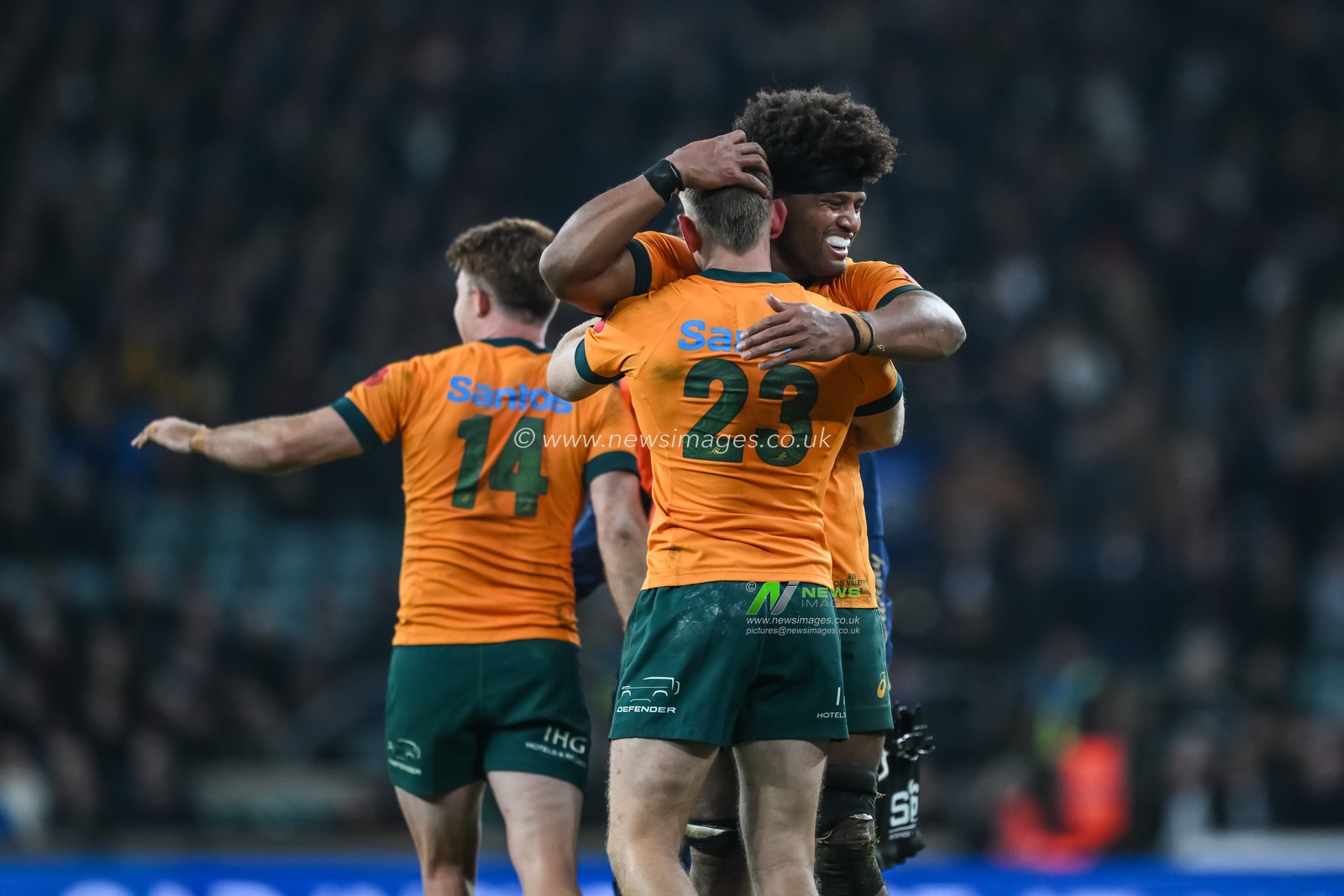 Rob Valetini of Australia and Max Jorgensen of Australia celebrate there sides victory in the Autumn Nations Series match England vs Australia at Allianz Stadium, Twickenham, United Kingdom, 8th November 2024

(Photo by Craig Thomas/News Images)