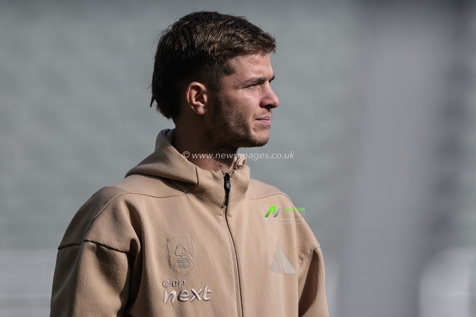 James McAtee of Newcastle united arrives during the Premier League match Newcastle United vs Nottingham Forest at St. James's Park, Newcastle, United Kingdom, 5th October 2025

(Photo by Mark Cosgrove/News Images)