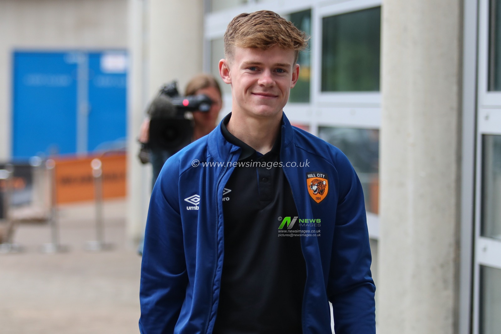 Keane Lewis-Potter #11 of Hull City arrives at the MKM Stadium