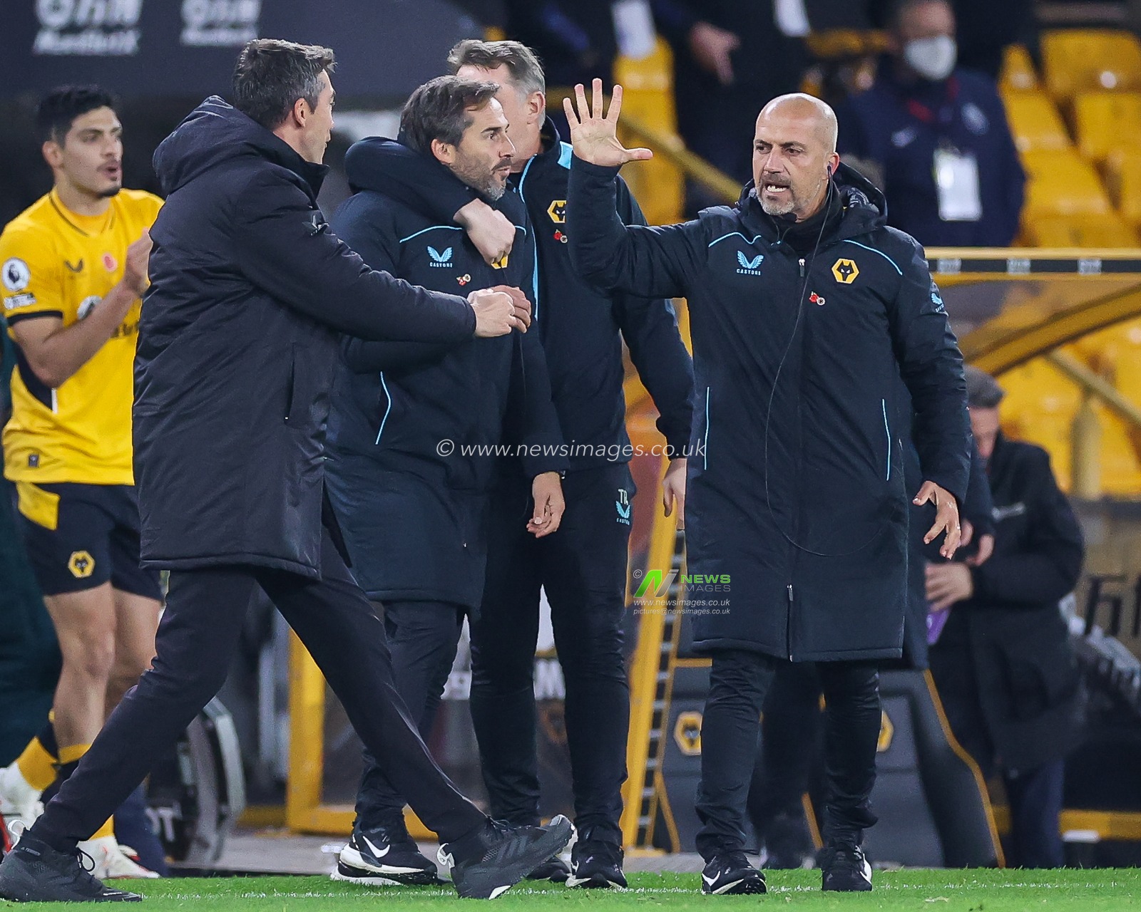 Bruno Lage manager of Wolverhampton Wanderers celebrates his sides win