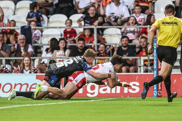 Betfred Super League round 15 St Helens v Leeds Rhinos