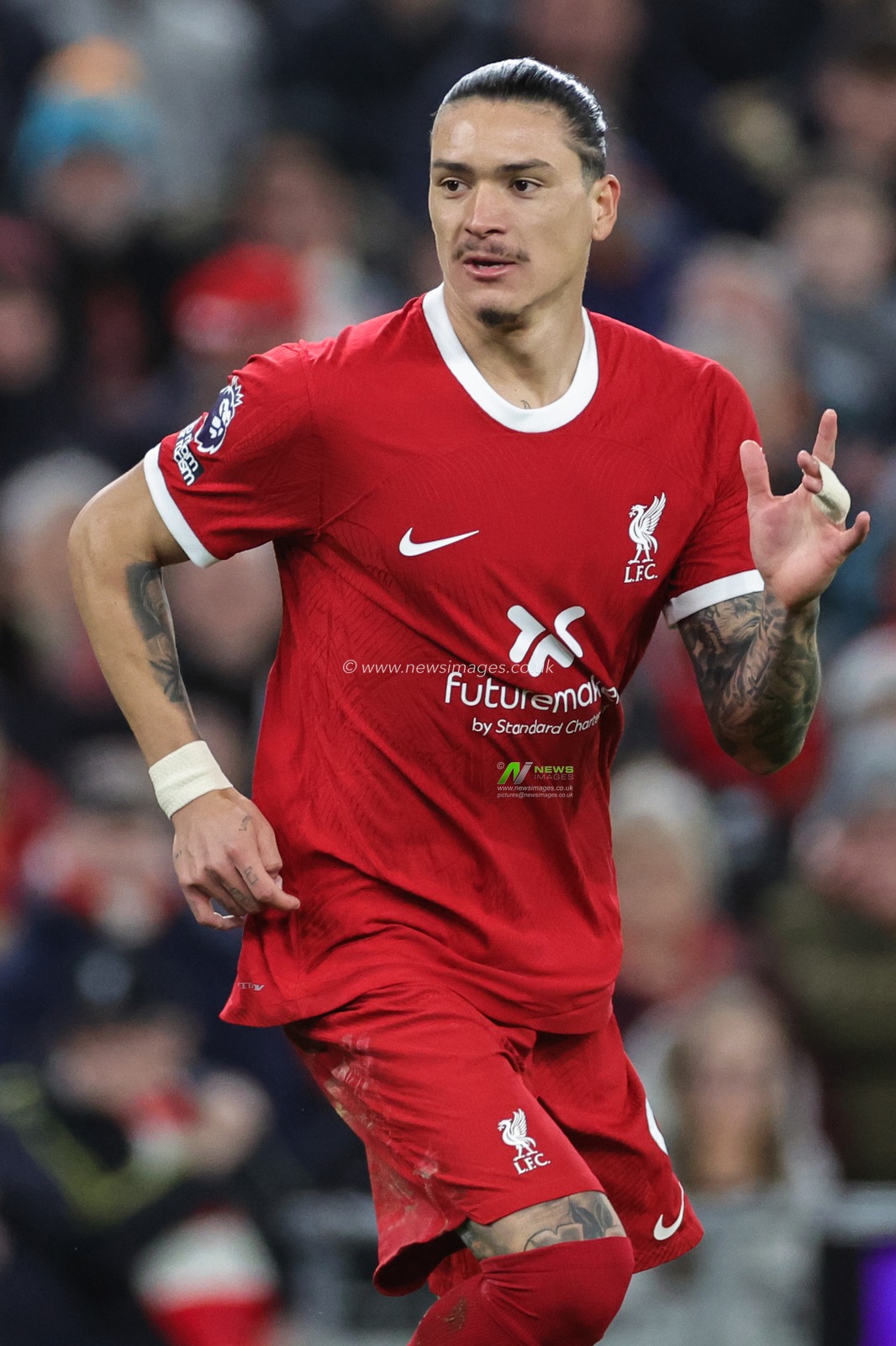 Darwin NÃºÃ±ez of Liverpool during the Premier League match Liverpool vs Manchester United at Anfield, Liverpool, United Kingdom, 17th December 2023

(Photo by Mark Cosgrove/News Images)