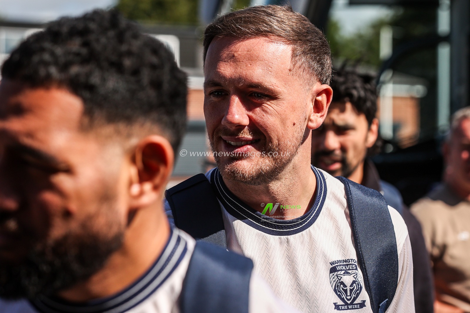 Ben Currie of Warrington Wolves arrives during the Betfred Super League round 26 match Wakefield Trinity vs Warrington Wolves at DIY Kitchens Stadium, Wakefield, United Kingdom on 05 September 2026

(Photo by Alfie Cosgrove/News Images)