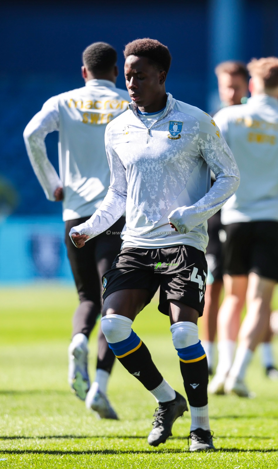 Djeidi Gassama of Sheffield Wednesday in the pregame warmup session during the Sky Bet Championship match Sheffield Wednesday vs Hull City at Hillsborough, Sheffield, United Kingdom, 5th April 2025

(Photo by Richard Bierton/News Images)