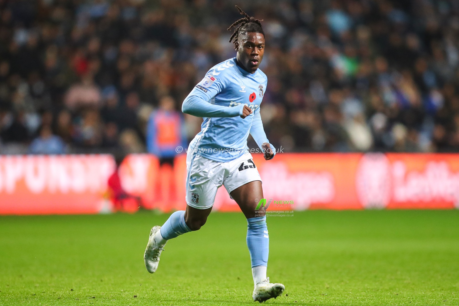 Brandon Thomas-Asante of Coventry City during the Sky Bet Championship match Coventry City vs Derby County at Coventry Building Society Arena, Coventry, United Kingdom, 6th November 2024

(Photo by Gareth Evans/News Images)
