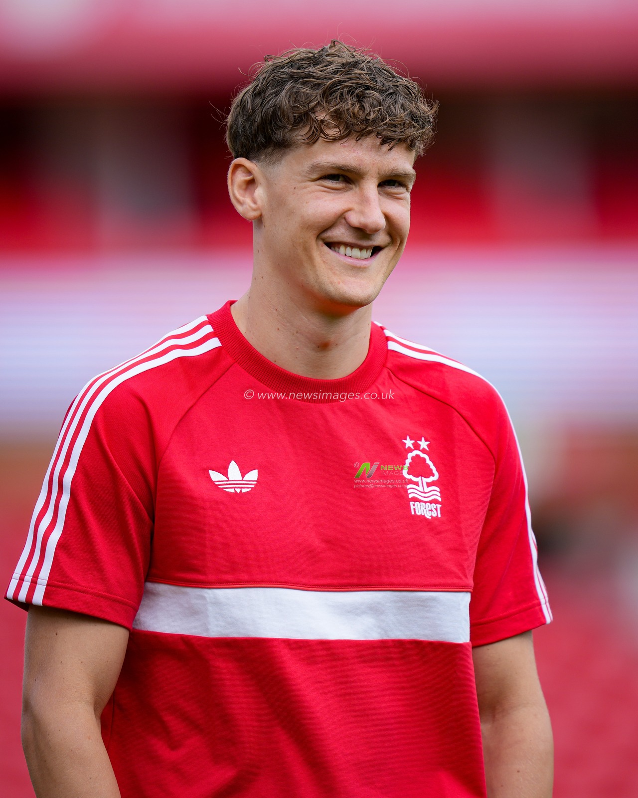Ryan Yates of Nottingham Forest inspects the pitch prior to kick off during the Premier League match Nottingham Forest vs Tottenham Hotspur at City Ground, Nottingham, United Kingdom on 05 September 2026

(Photo by Maynard Manyowa/News Images)