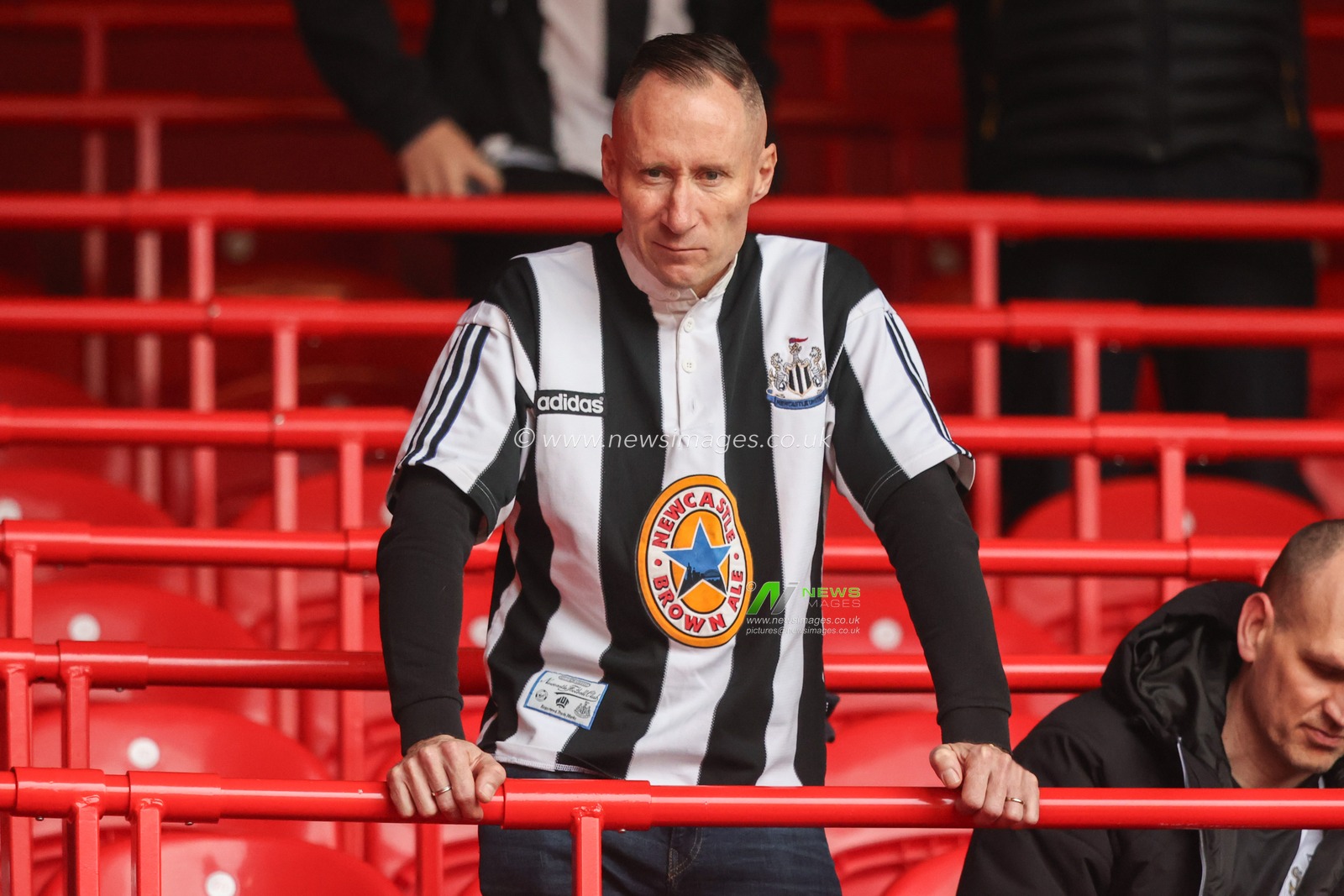 Newcastle fans arrive during the Premier League match Nottingham Forest vs Newcastle United at City Ground, Nottingham, United Kingdom, 10th November 2024

(Photo by Alfie Cosgrove/News Images)
