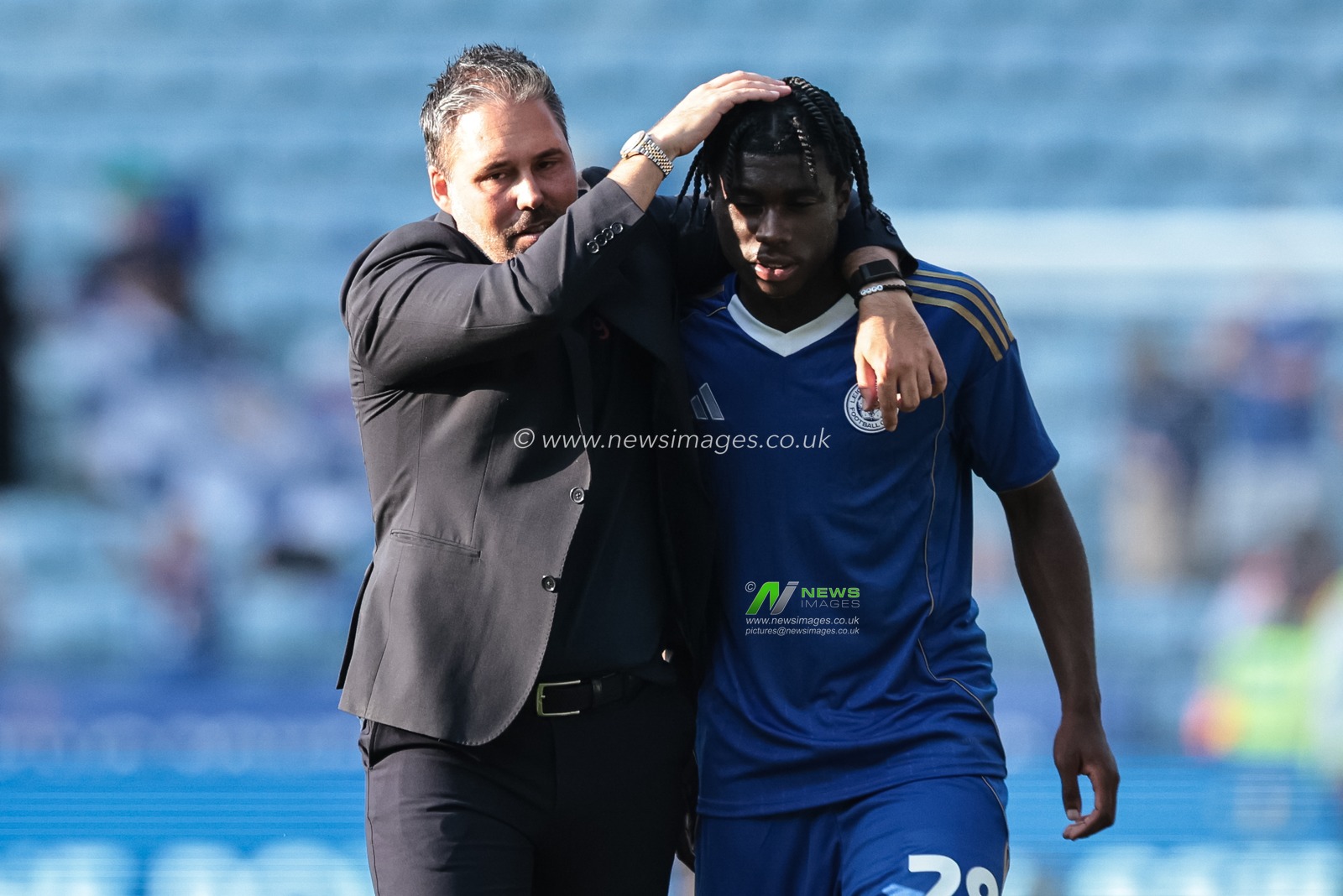 Marti Cifuentes manager of Leicester City embraces Jeremy Monga after the final whistle during the Sky Bet Championship match Leicester City vs Sheffield Wednesday at King Power Stadium, Leicester, United Kingdom, 10th August 2025

(Photo by Mark Cosgrove/News Images)