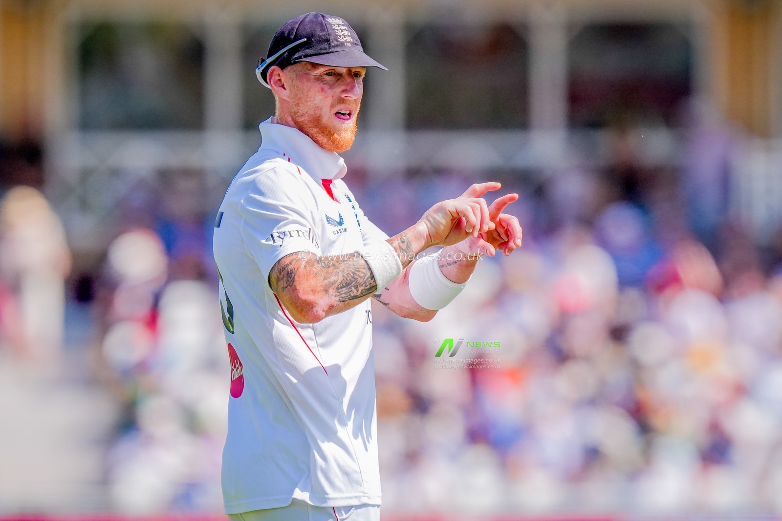 England captain Ben Stokes gives instruction to his teammate during the 3rd Rothesay Test Match Day 1 match England vs New Zealand at Trent Bridge, Nottingham, United Kingdom on 25 June 2026

(Photo by Maynard Manyowa/News Images)