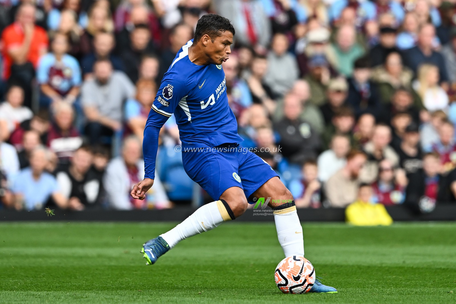 Thiago Silva #6 of Chelsea during the Premier League match Burnley vs Chelsea at Turf Moor, Burnley, United Kingdom, 7th October 2023

(Photo by Craig Thomas/News Images)