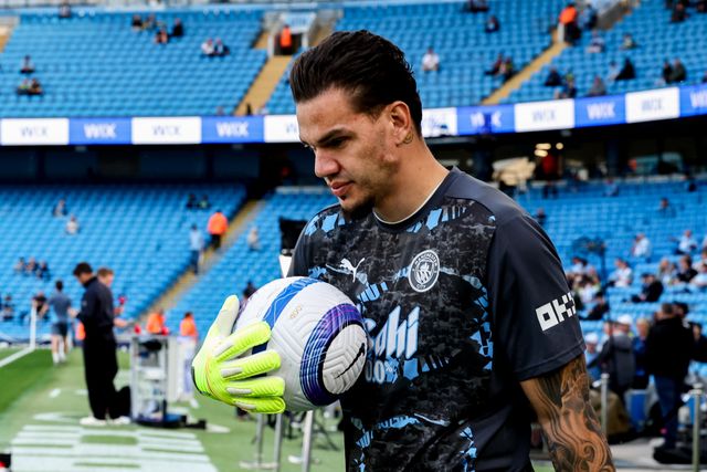 Ederson of Manchester City warms up prior to the Premier League match Manchester City vs Bournemouth at Etihad Stadium, Manchester, United Kingdom, 20th May 2025

(Photo by Mark Cosgrove/News Images)