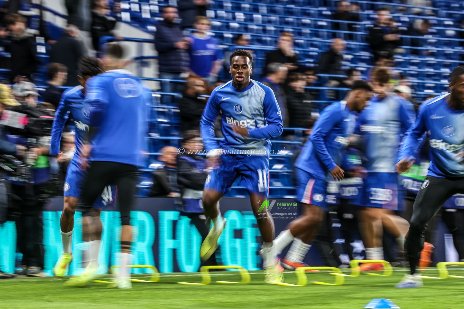 Jamie Gittens of Chelsea in the pregame warmup session during the UEFA Champions League Matchday 3 of 8 Chelsea vs Ajax at Stamford Bridge, London, United Kingdom, 22nd October 2025

(Photo by Alfie Cosgrove/News Images)