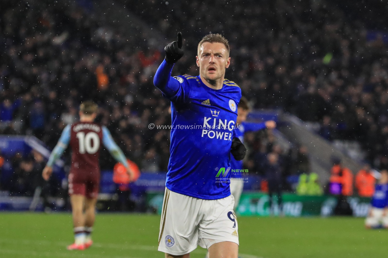 9th March 2020, King Power Stadium, Leicester, England; Premier League, Leicester City v Aston Villa : Jamie Vardy (9) of Leicester City celebrates his goal to make it 3-0