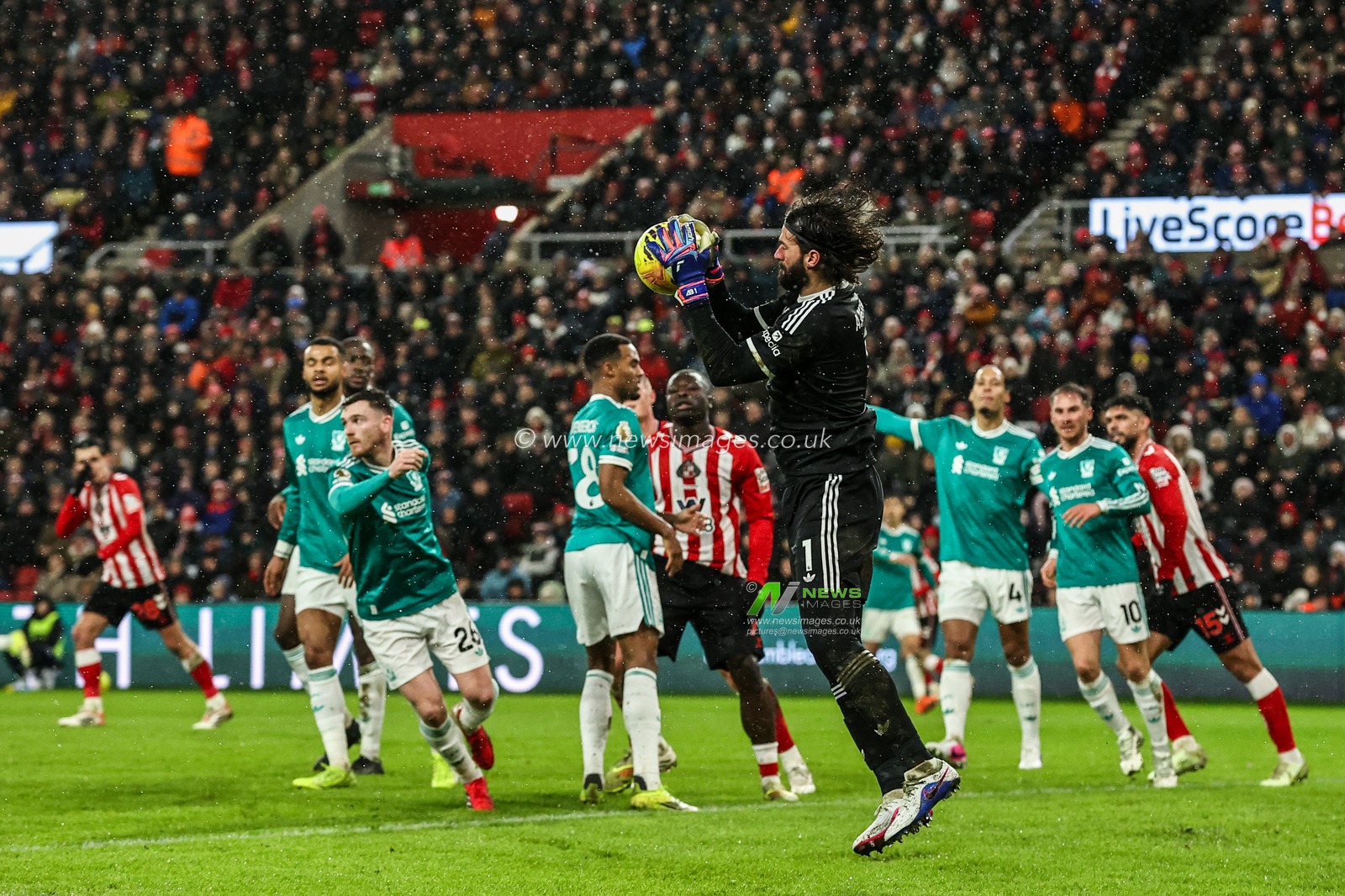 Liverpool goalkeeper Alisson Becker catches the ball during the Premier League match Sunderland vs Liverpool at Stadium Of Light, Sunderland, United Kingdom on 11 February 2026

(Photo by Alfie Cosgrove/News Images)