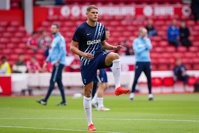 Micky van de Ven of Tottenham Hotspur in the pregame warmup session  during the Premier League match Nottingham Forest vs Tottenham Hotspur at City Ground, Nottingham, United Kingdom on 05 September 2026

(Photo by Maynard Manyowa/News Images)
