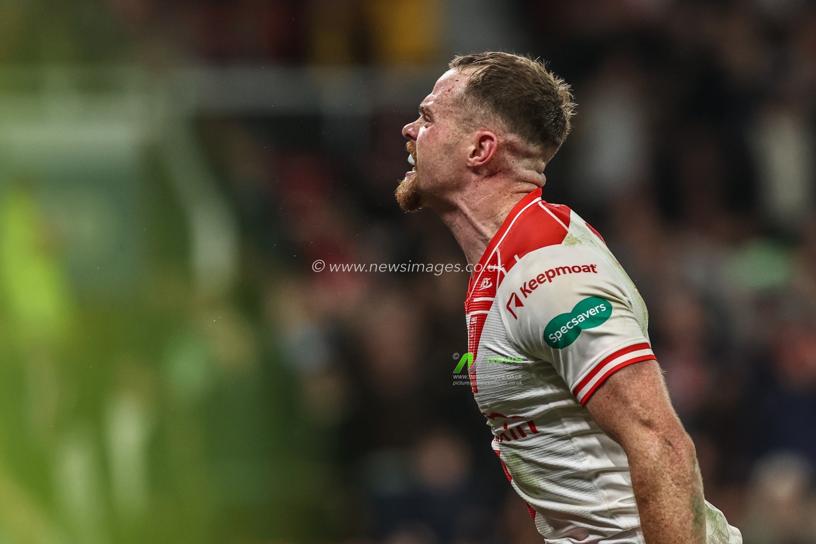 Joe Burgess of Hull KR celebrates his try making it 22-6 during the 2025 Betfred Super League Grand Final Hull KR v Wigan Warriors at Old Trafford, Manchester, United Kingdom, 11th October 2025

(Photo by Alfie Cosgrove/News Images)