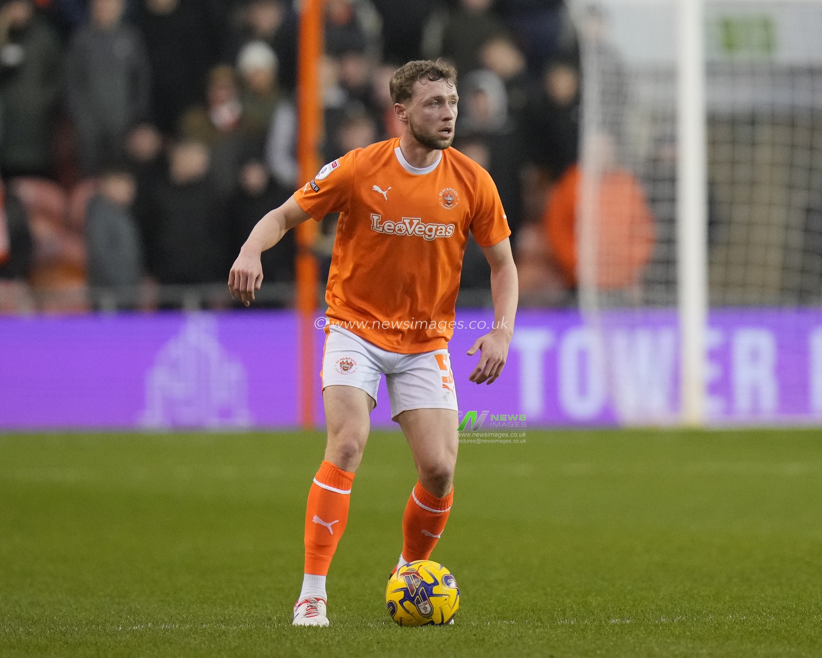 Matthew Pennington #5 of Blackpool during the Sky Bet League 1 match Blackpool vs Bristol Rovers at Bloomfield Road, Blackpool, United Kingdom, 23rd December 2023

(Photo by Steve Flynn/News Images)
