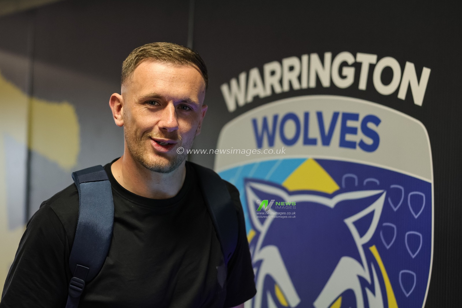 Ben Currie of Warrington Wolves arrives during the Betfred Super League round 9 match Warrington Wolves vs Wigan Warriors at The Halliwell Jones Stadium, Warrington, United Kingdom on 24 April 2026

(Photo by Mark Cosgrove/News Images)