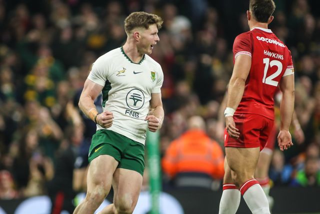 Ethan Hooker of South Africa celebrates scoring a try for his team during the Quilter Nations Series 2025 match Wales vs South Africa at Principality Stadium, Cardiff, United Kingdom, 29th November 2025

(Photo by Andrew Lewis/News Images)

*** GER AUT SUI OUT ***