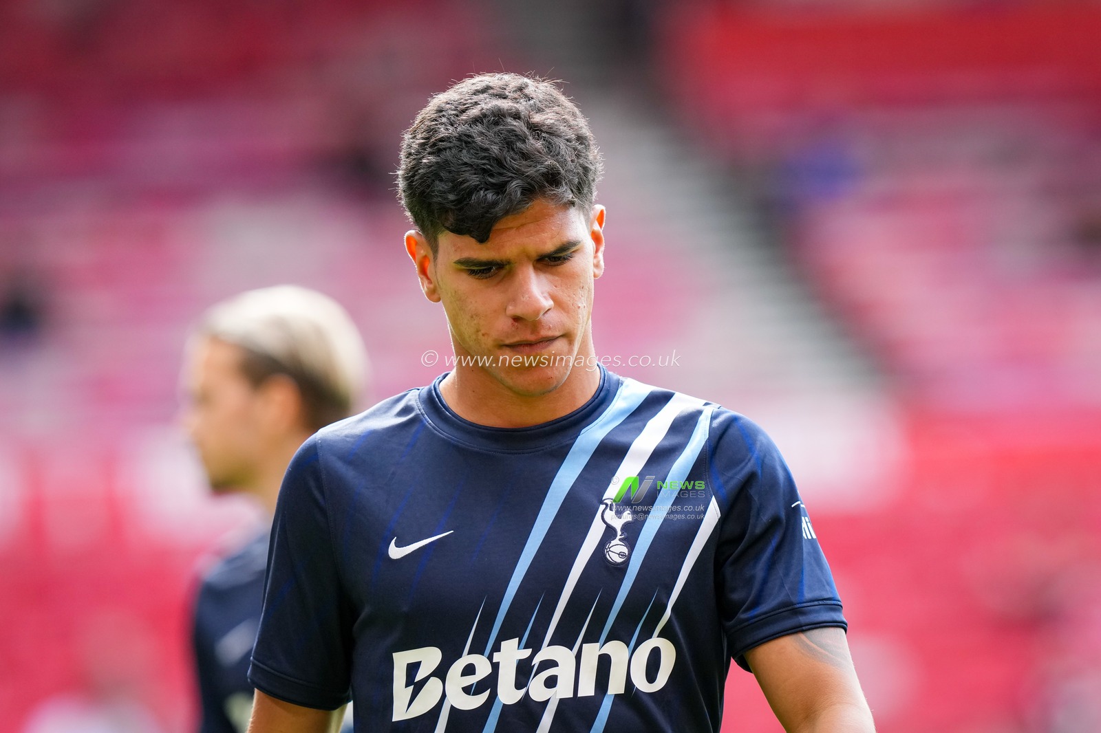 Mateus Fernandes of Tottenham Hotspur in the pregame warmup session  during the Premier League match Nottingham Forest vs Tottenham Hotspur at City Ground, Nottingham, United Kingdom on 05 September 2026

(Photo by Maynard Manyowa/News Images)