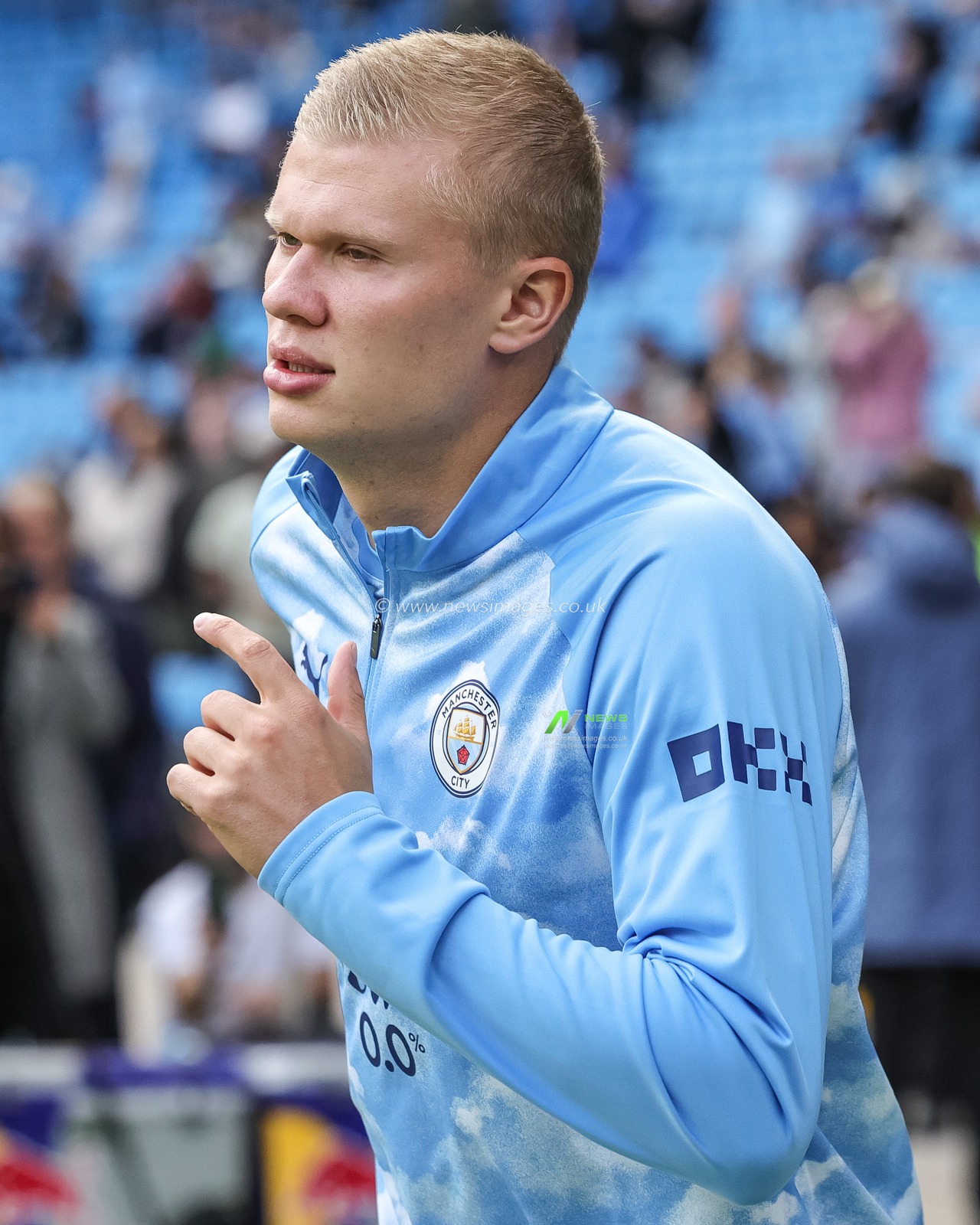 Erling Haaland of Manchester City in the pregame warmup session during the Premier League match Manchester City vs Coventry City at Etihad Stadium, Manchester, United Kingdom on 05 September 2026

(Photo by Mark Cosgrove/News Images)