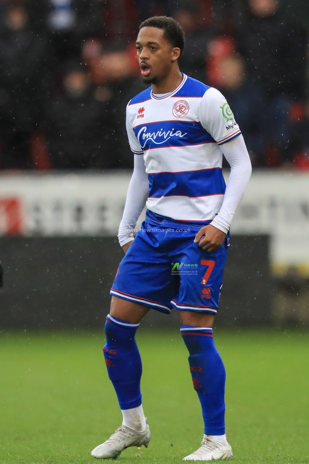 Chris Willock #7 of Queens Park Rangers during the Sky Bet Championship match Rotherham United vs Queens Park Rangers at New York Stadium, Rotherham, United Kingdom, 4th November 2023

(Photo by Alfie Cosgrove/News Images)