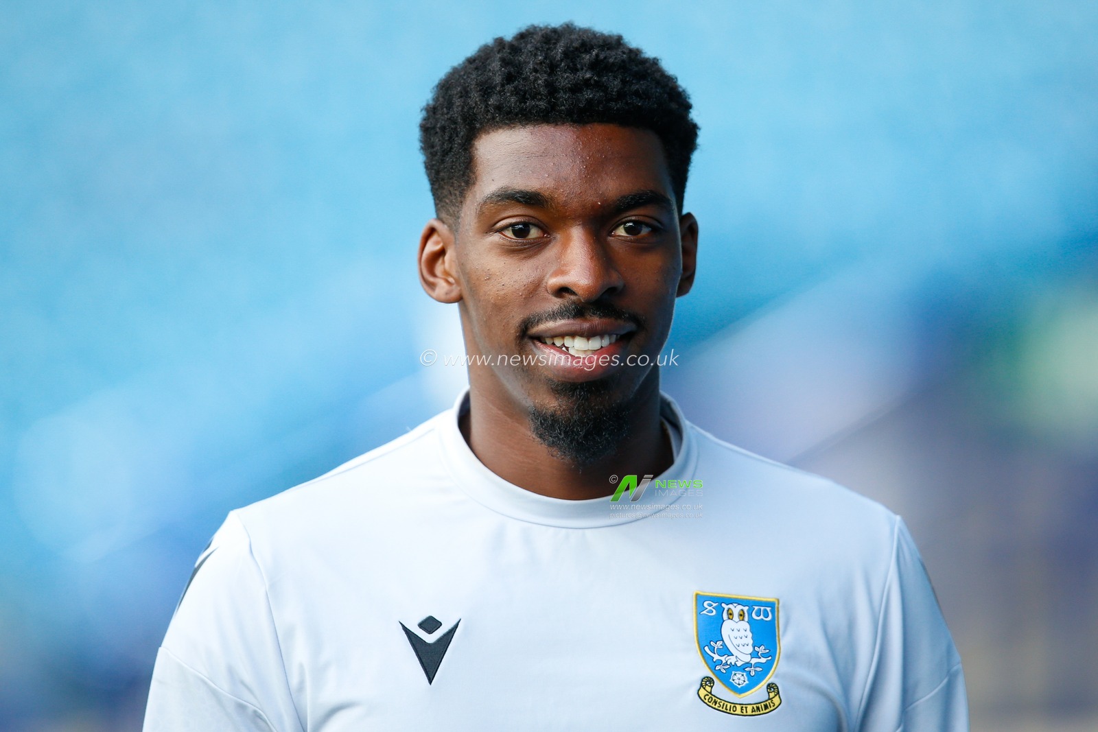 Tyreeq Bakinson #19 of Sheffield Wednesday arrives for the Sky Bet League 1 match Sheffield Wednesday vs Wycombe Wanderers at Hillsborough, Sheffield, United Kingdom, 24th September 2022

(Photo by Ben Early/News Images)