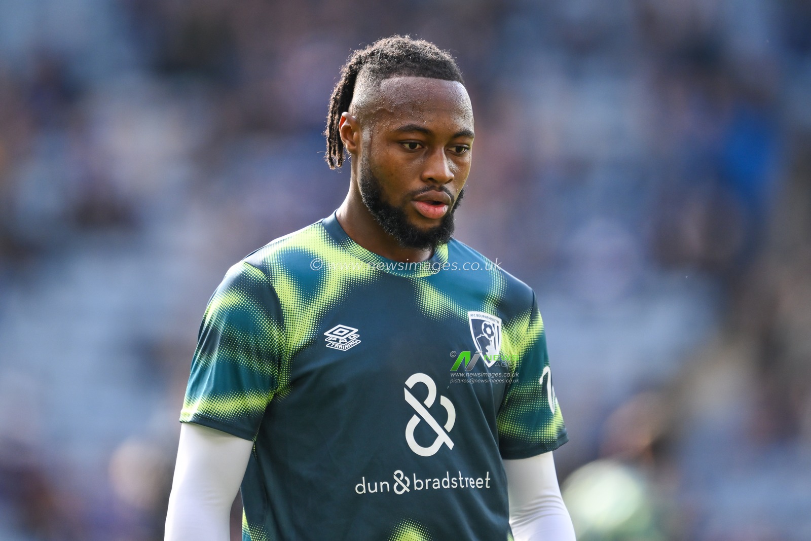 Antoine Semenyo of Bournemouth during the pre-game warmup ahead of the Premier League match Leicester City vs Bournemouth at King Power Stadium, Leicester, United Kingdom, 5th October 2024

(Photo by Craig Thomas/News Images)