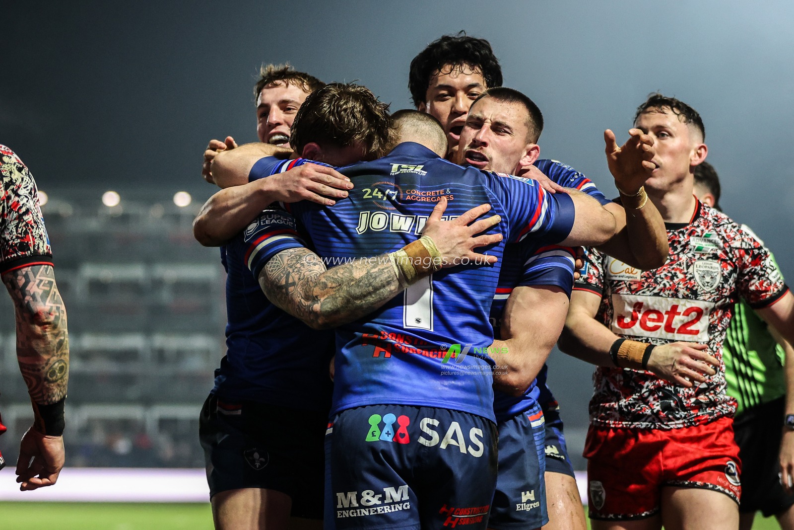 Oliver Pratt of Wakefield Trinity celebrates his try during the Betfred Super League round 5 match Wakefield Trinity vs Leigh Leopards at DIY Kitchens Stadium, Wakefield, United Kingdom on 20 March 2026

(Photo by Alfie Cosgrove/News Images)
