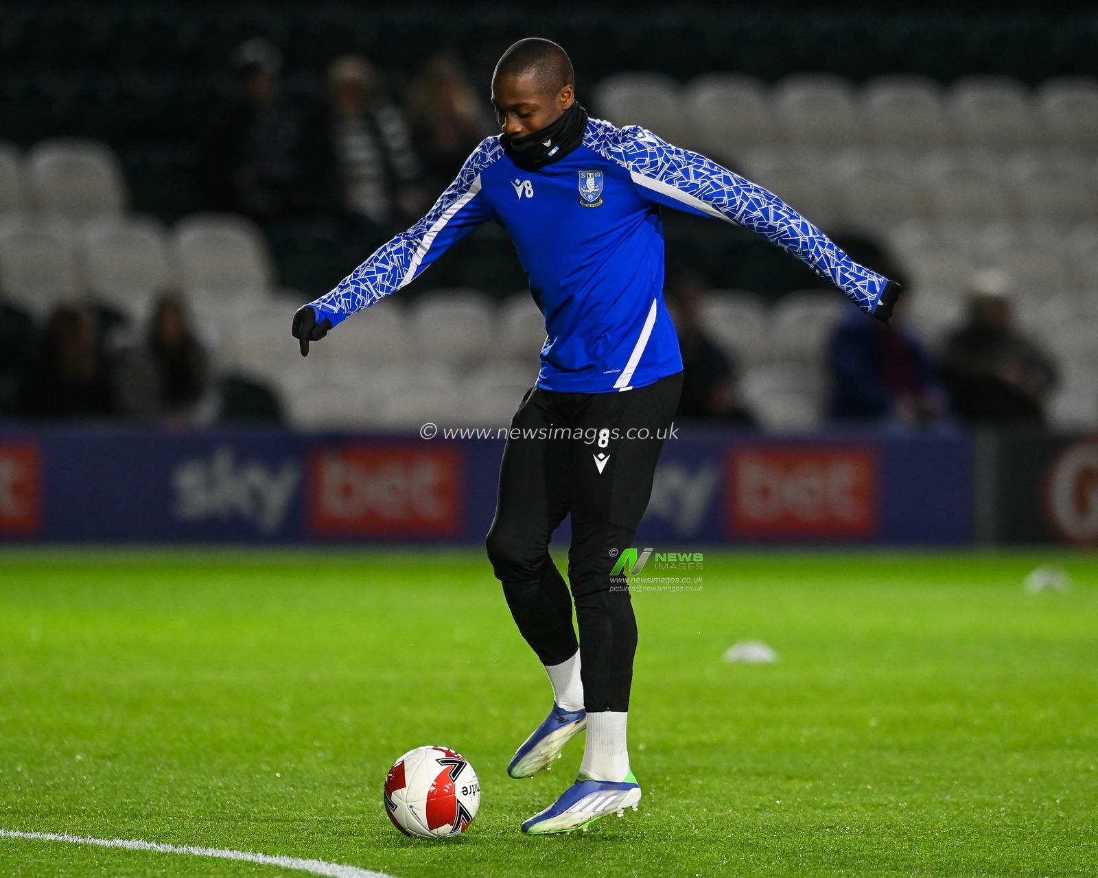 Dennis Adeniran #8 of Sheffield Wednesday during the pre-game warmup