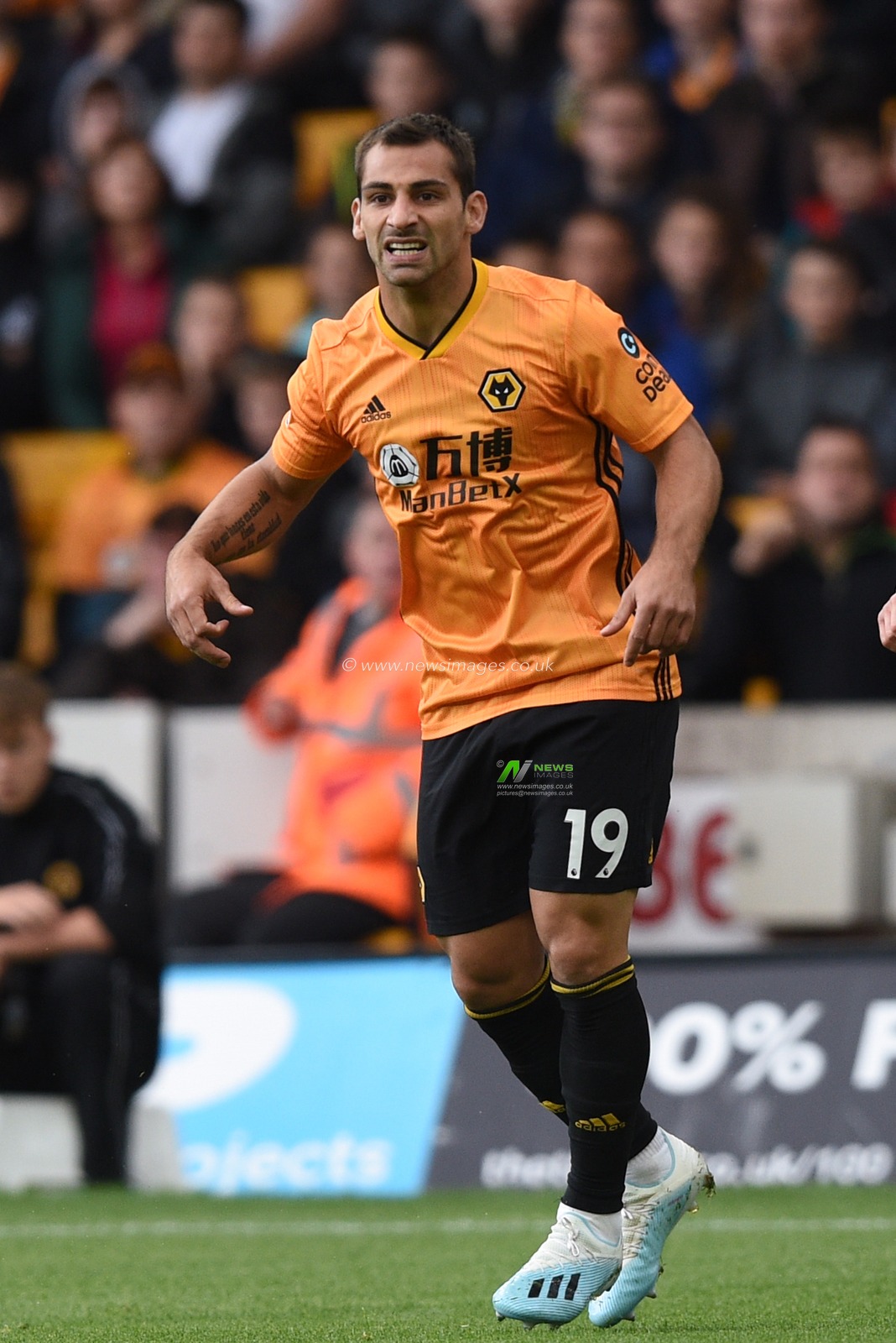 28th September 2019, Molineux, Wolverhampton, England; Premier League, Wolverhampton Wanderers v Watford : Jonny Otto (19) of Wolverhampton Wanderers during the game

Credit: Richard Long/News Images