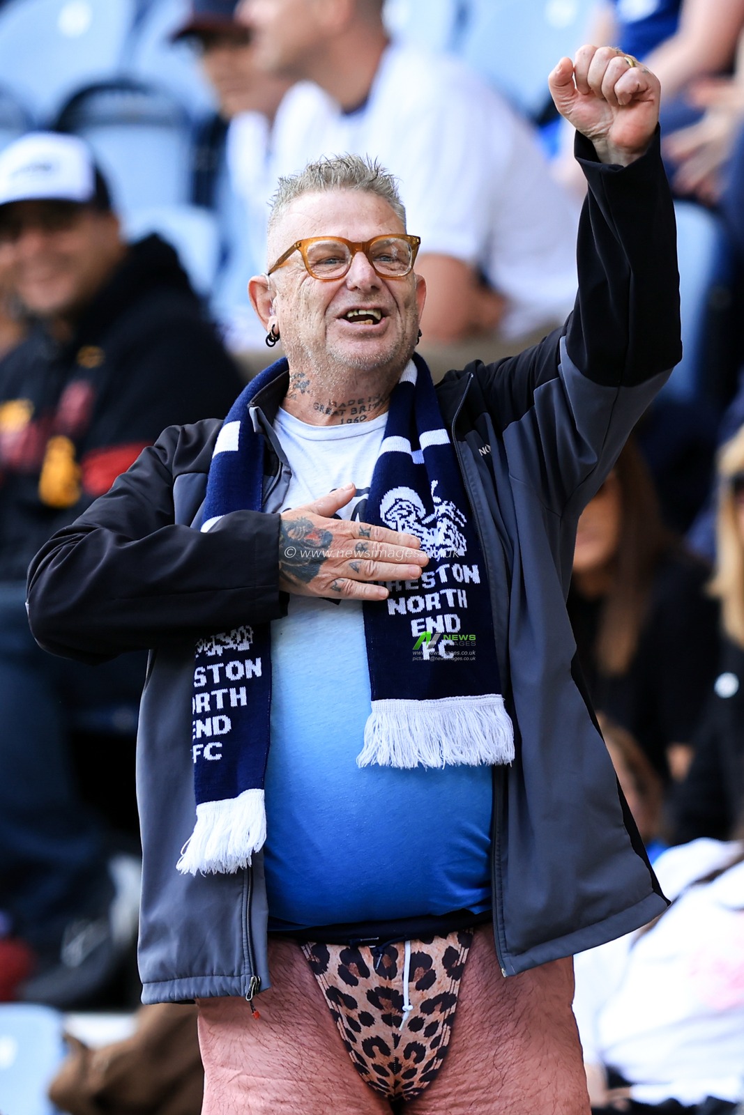 Preston North End fan celebrates team winning during the Sky Bet Championship match Preston North End vs Blackburn Rovers at Deepdale, Preston, United Kingdom on 05 September 2026

(Photo by Jorge Horsted/News Images)