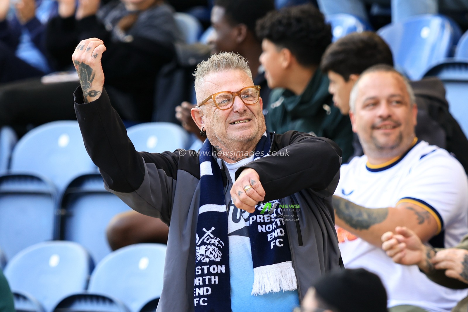 Preston North End fan celebrates team winning during the Sky Bet Championship match Preston North End vs Blackburn Rovers at Deepdale, Preston, United Kingdom on 05 September 2026

(Photo by Jorge Horsted/News Images)