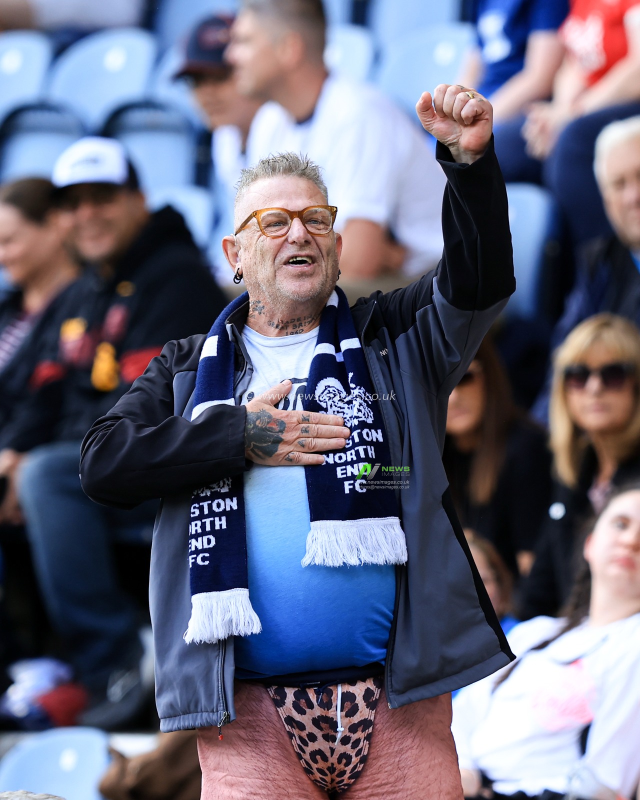 Preston North End fan celebrates team winning during the Sky Bet Championship match Preston North End vs Blackburn Rovers at Deepdale, Preston, United Kingdom on 05 September 2026

(Photo by Jorge Horsted/News Images)